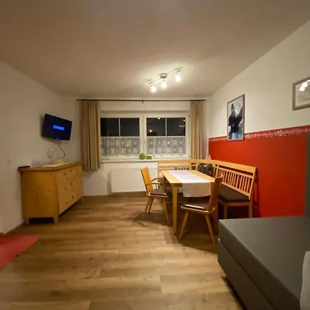 Emma Майрхофен